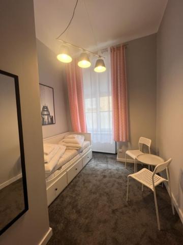 Hostel Plac Kolegiacki Познань Экстерьер фото